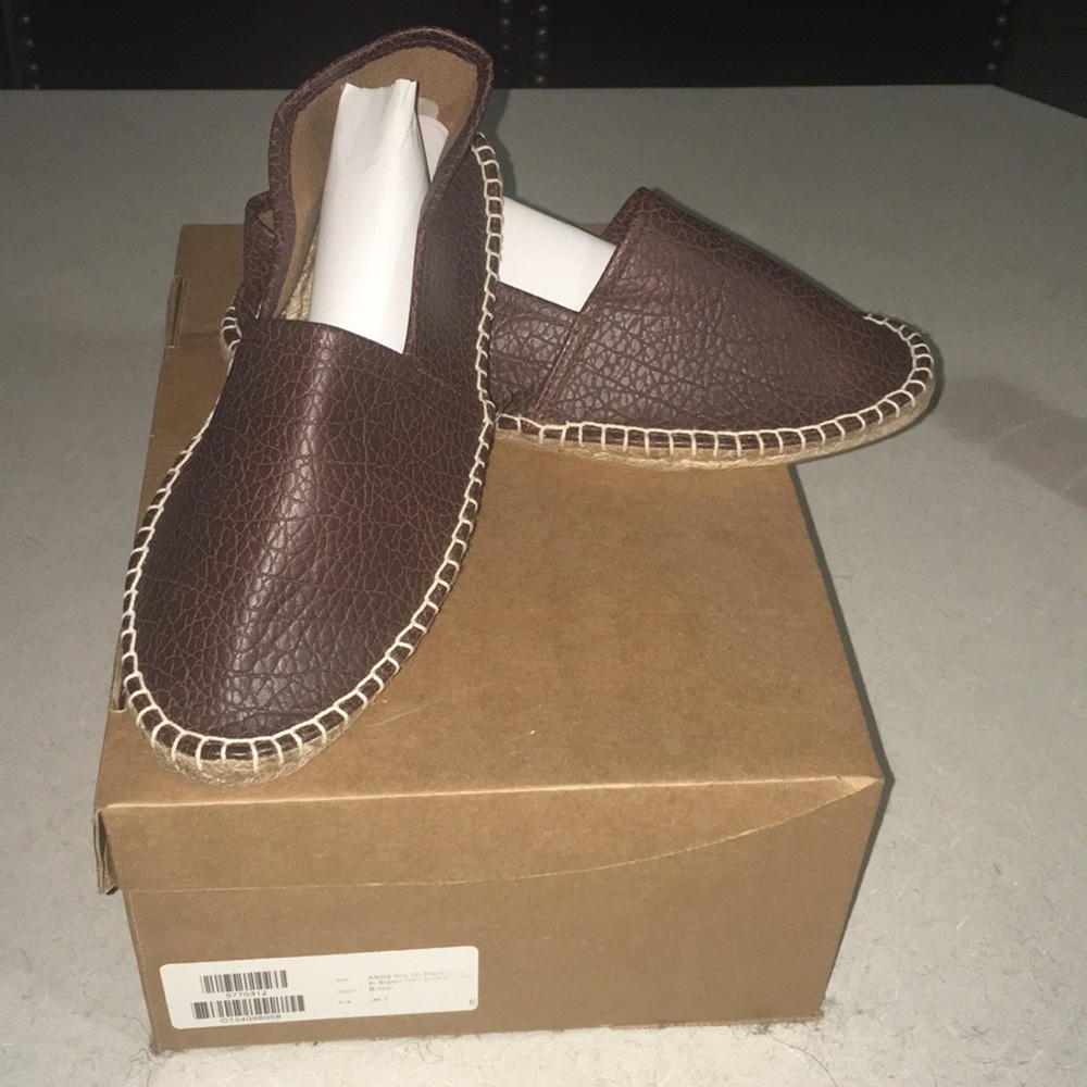 Shoes/ Espadrilles